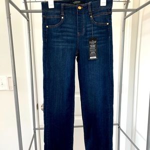 Liverpool dark wash pull on petite straight leg denim